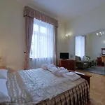 Θέρετρο Palac Pod Kampinosem - Blisko Warszawy *