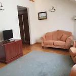 Palac Pod Kampinosem - Blisko Warszawy Leszno (Masovia)