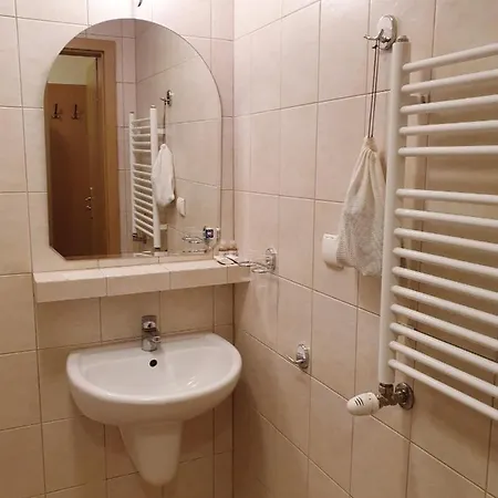 Palac Pod Kampinosem - Blisko Warszawy Leszno (Masovia)